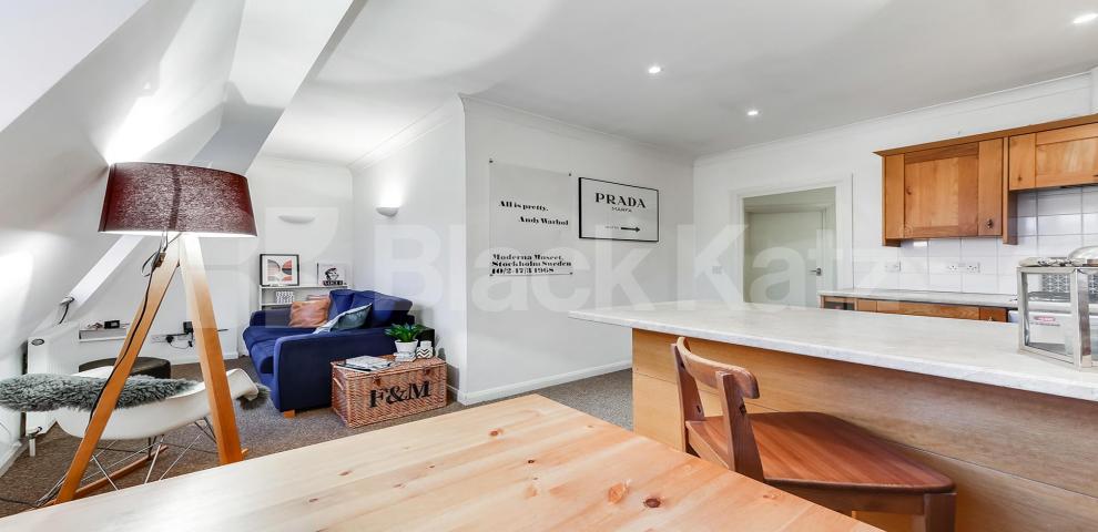 Superbly located  Union Street, London Bridge